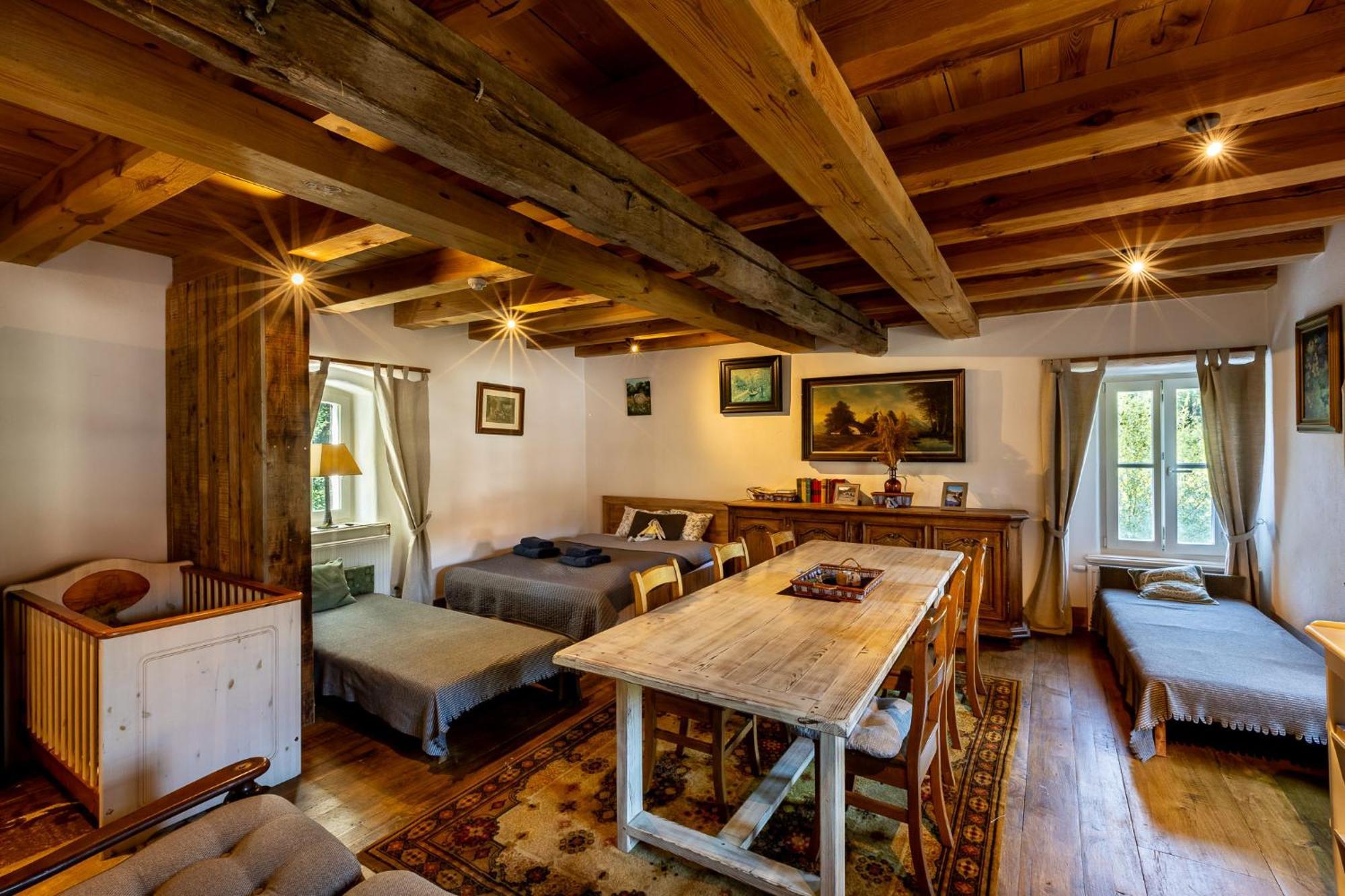 Gosciniec Pod Zajacem Bed and Breakfast Oleśnica Exteriör bild
