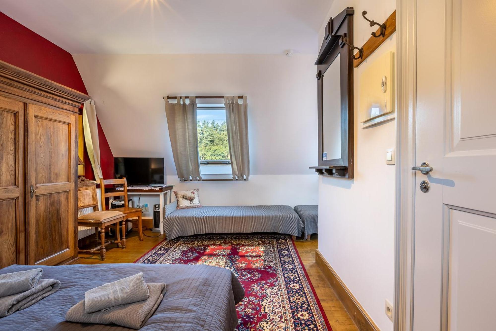 Gosciniec Pod Zajacem Bed and Breakfast Oleśnica Exteriör bild